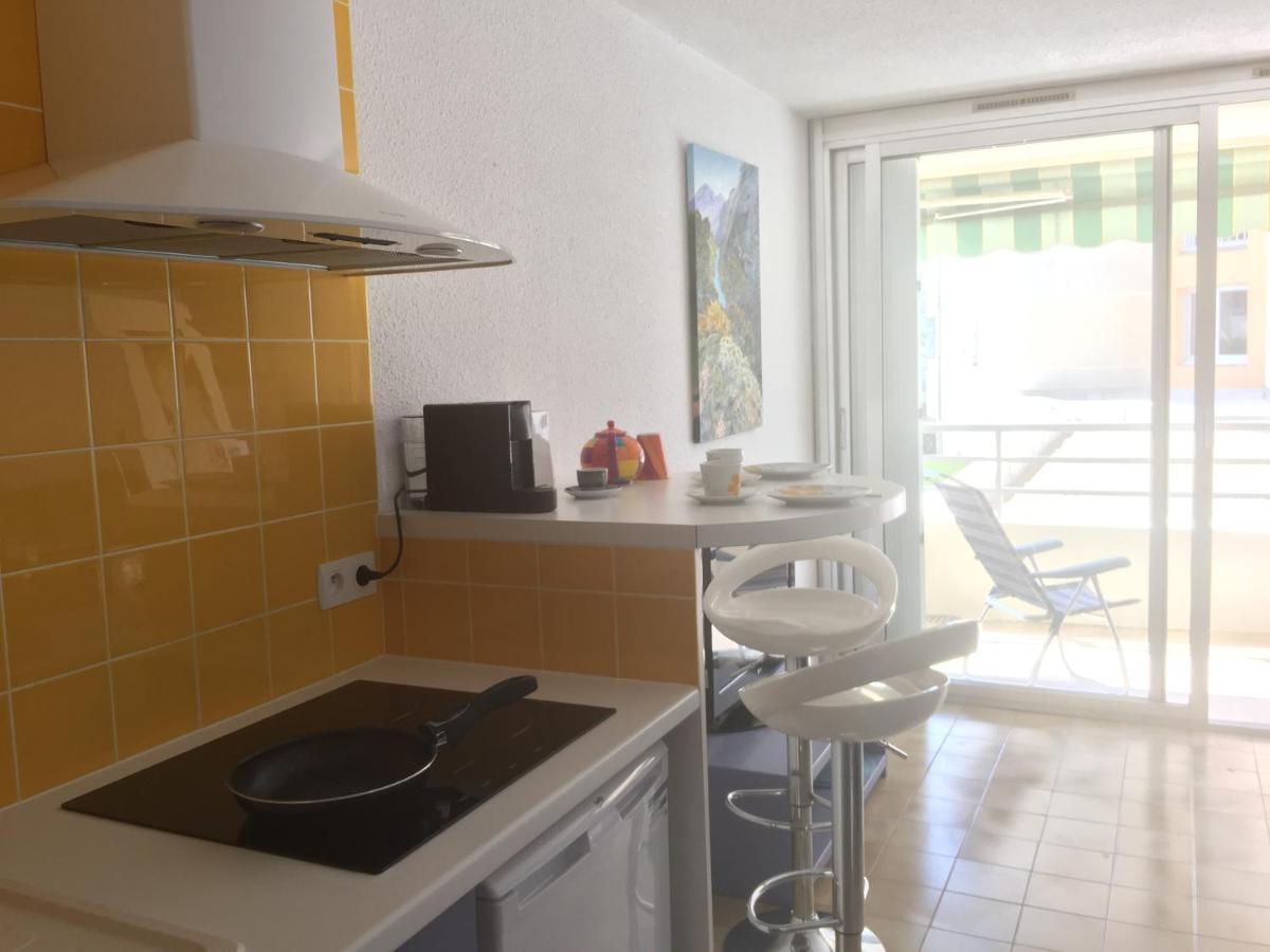 Studio 127, Vue Mer Et Piscine, Port Santa Lucia Saint-Raphael (Var) Exterior foto